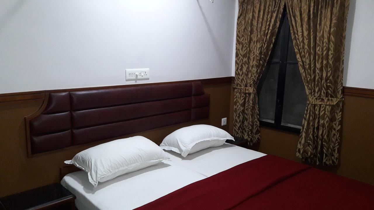 Hotel Maple Regency Коччи Экстерьер фото