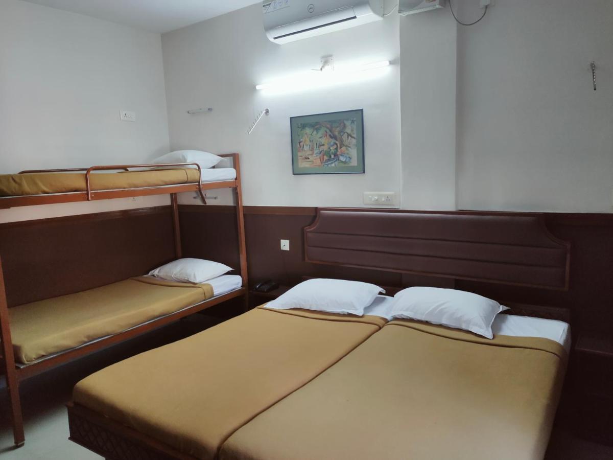 Hotel Maple Regency Коччи Экстерьер фото