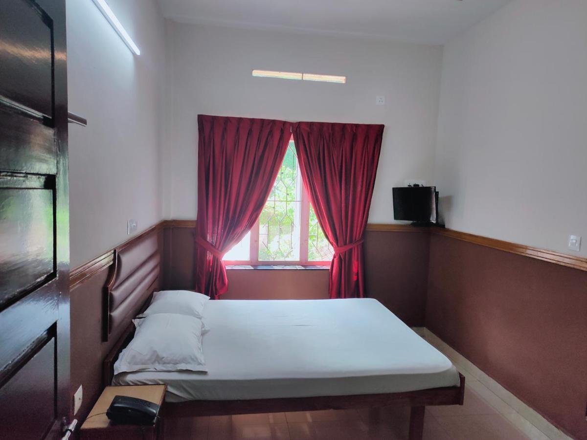 Hotel Maple Regency Коччи Экстерьер фото